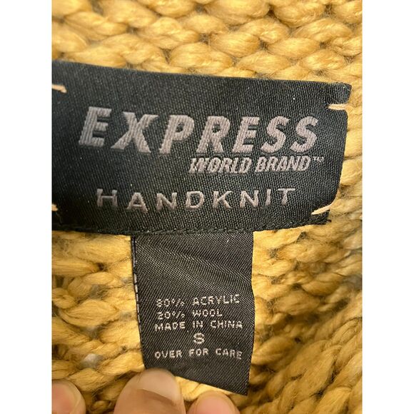Express World Brand handknit sweater vest - Picture 4 of 5